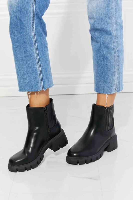 MMShoes What It Takes Lug Sole Chelsea Boots in Black - Premium  from Trendsi - Just $53! Shop now at noTORIous + co