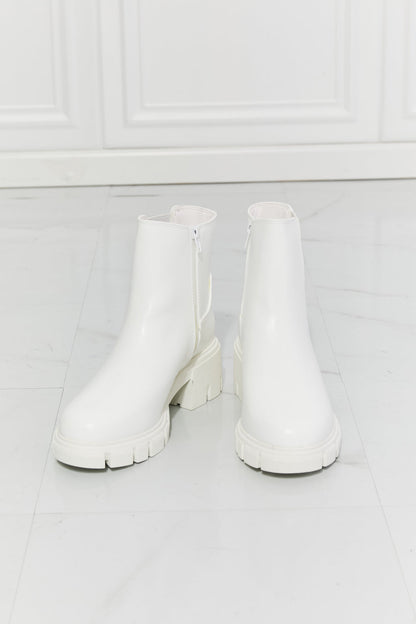 MMShoes What It Takes Lug Sole Chelsea Boots in White - Premium  from Trendsi - Just $53.00! Shop now at noTORIous + co